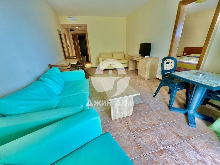 Продава се Двустаен апартамент в к.к. Слънчев бряг - 75 кв.м за 2000 €/кв.м - Снимка #2