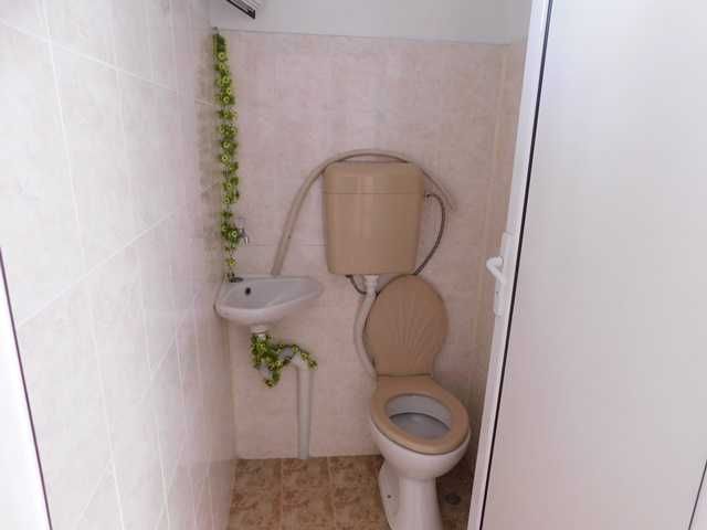 Дава се под наем Офис в Търговище, Център - 20 кв.м за 109.65 € - Снимка #4