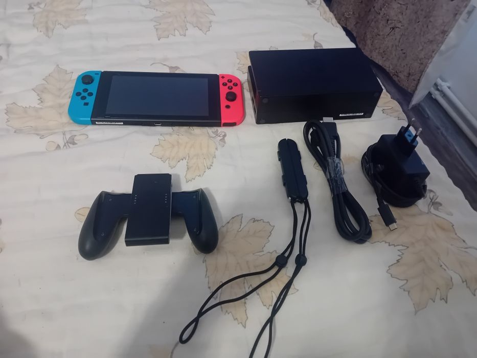 Nintendo Switch red/blue