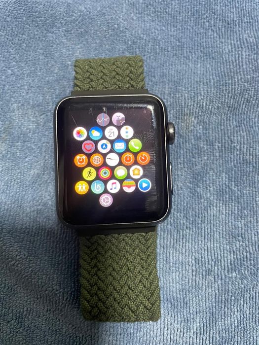 Vândsau schimb  box cu iphone 11pro si apple watch perfect funcionale
