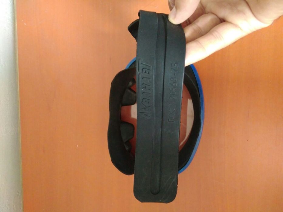 Продам очки для плавания