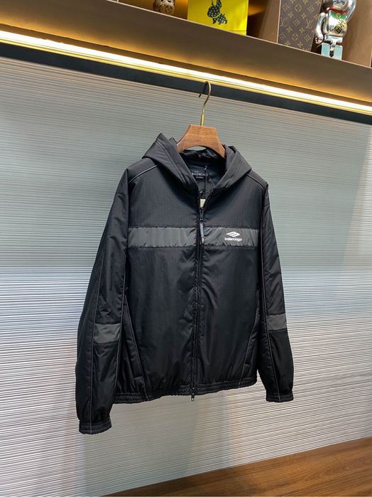 Geaca Balenciaga , calitate premium , pe comanda , noua , XL