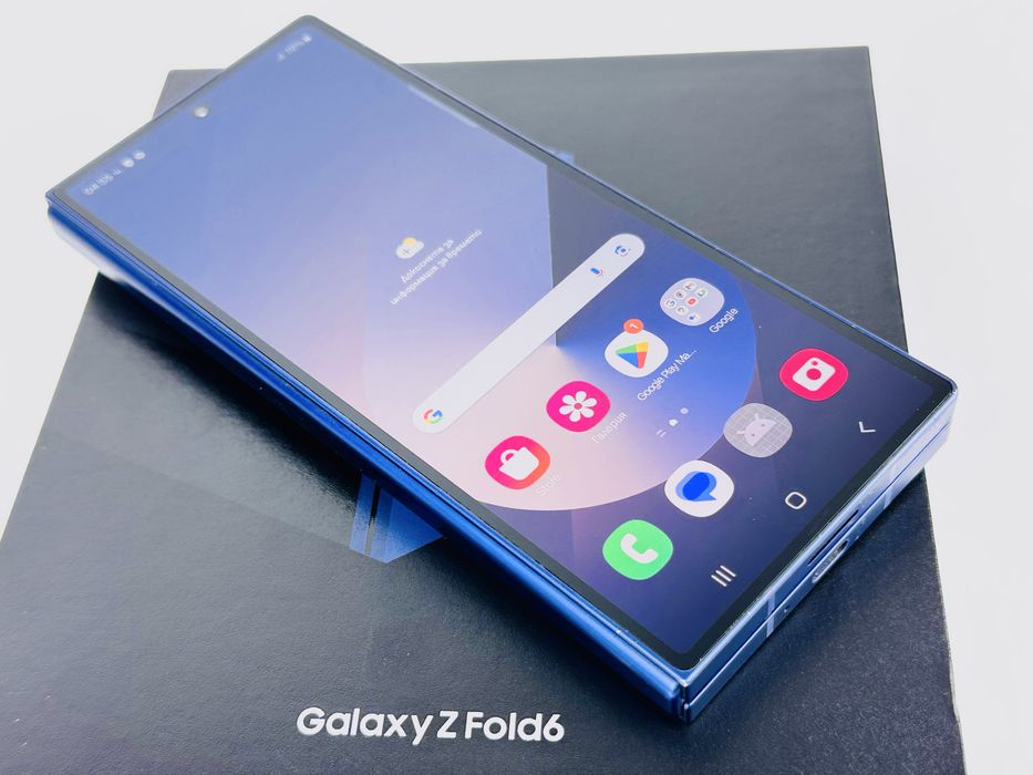 Samsung Galaxy Z Fold 6 5G 256GB 12RAM Navy Отличен! Гаранция!