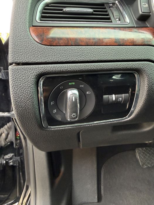 Skoda Superb 2.0 TDI 170 cai