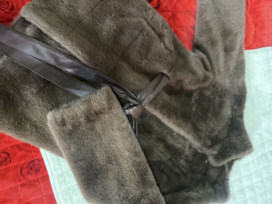 Продам новую шубу..