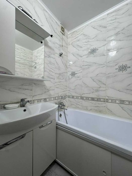 Продам 3х комн 8мкр