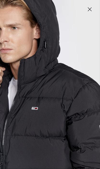 Tommy Jeans Пухено яке Essential черен - оригинално!