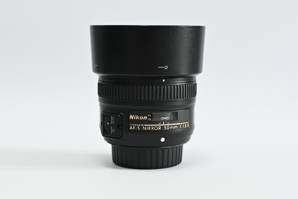Nikon 50mm f/1. 8