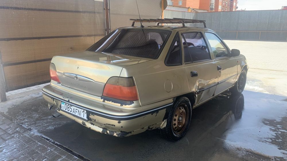 Машина    Дэу    нексия