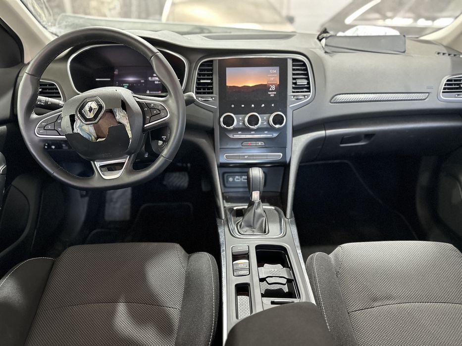 Renault Megane 2025 1.5Dci 4600km Usor Avariat / Avariat