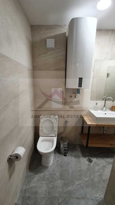 Дава се под наем Тристаен апартамент в Варна, Център - 92 кв.м за 850 € - Снимка #5