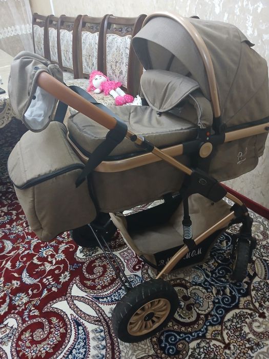 Продается коляска в хорошем состояние
