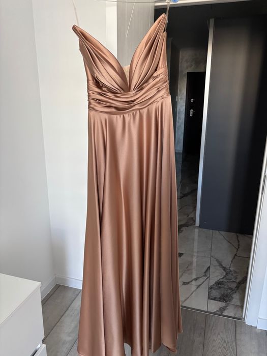 Официална дълга рокля