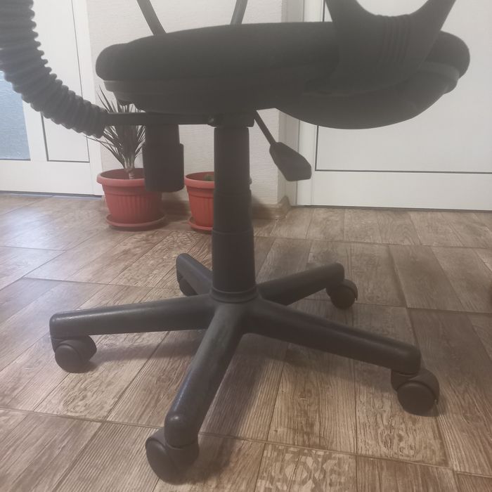 Офис стол като нов