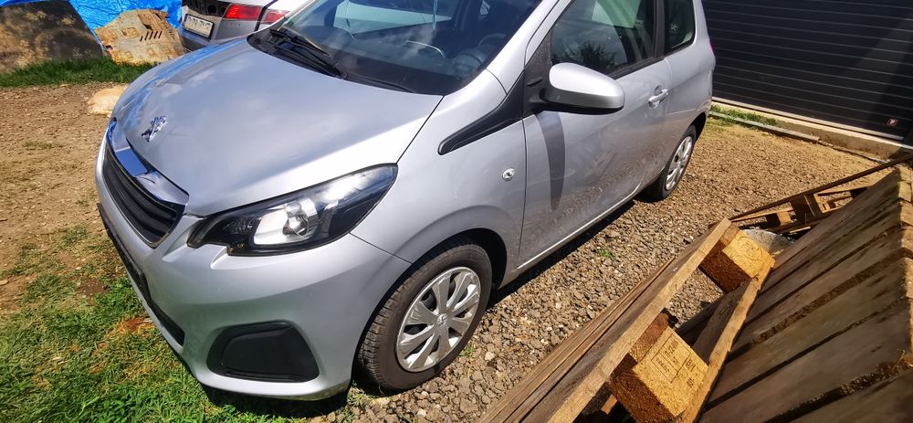 Bara fata peugeot 108  far stanga dreapta faruri