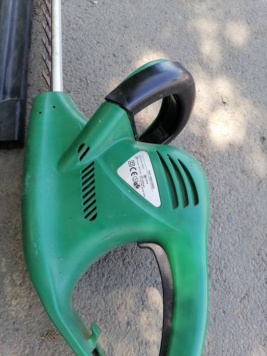 Foarfeca electric pentru gard viu