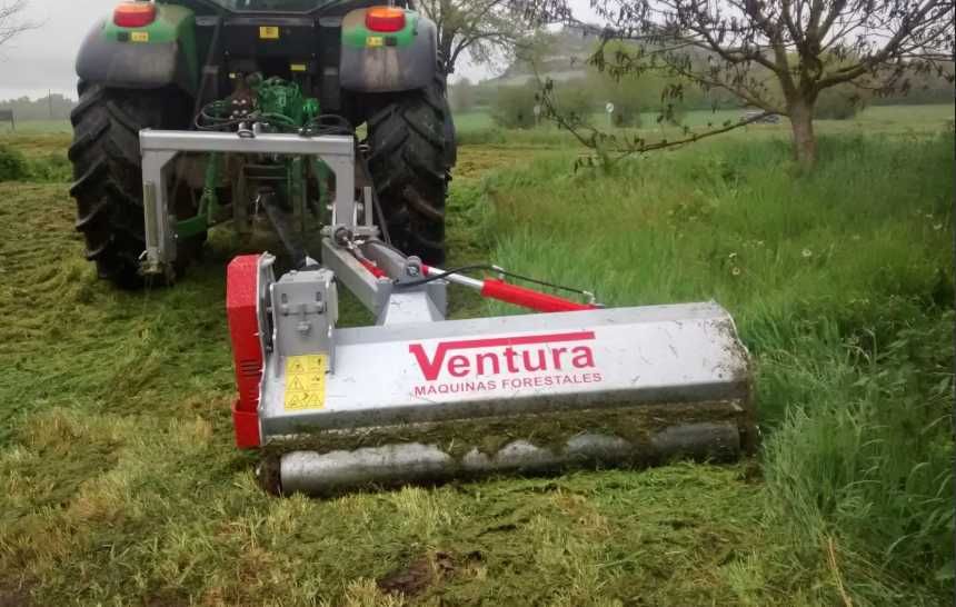 Mulcer resturi vegetatie lateral PROFESIONAL 55-150 cp