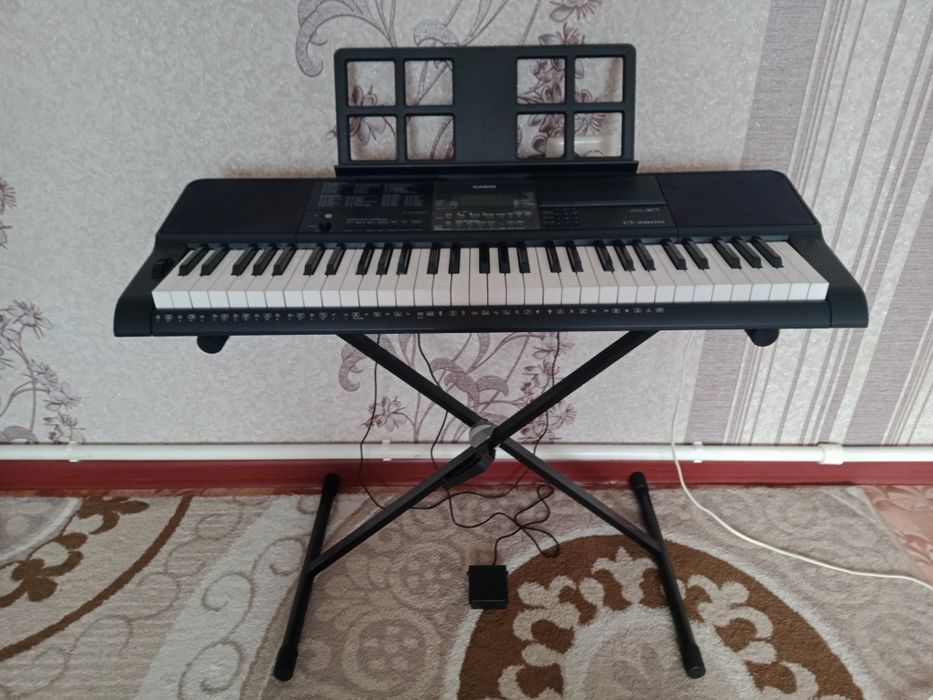 Синтезатор casio, срочно