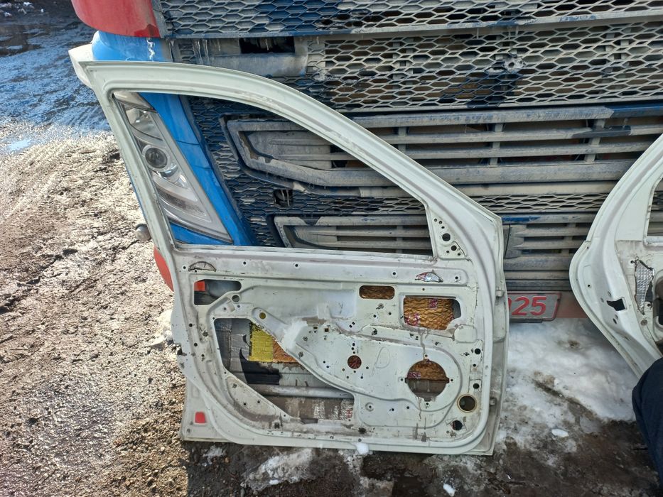 Лада Гранта двери