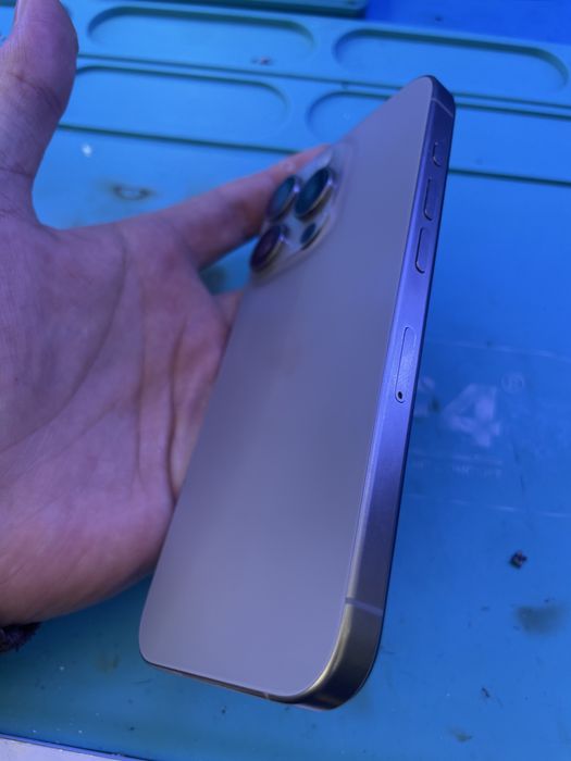 Iphone 15 pro ……