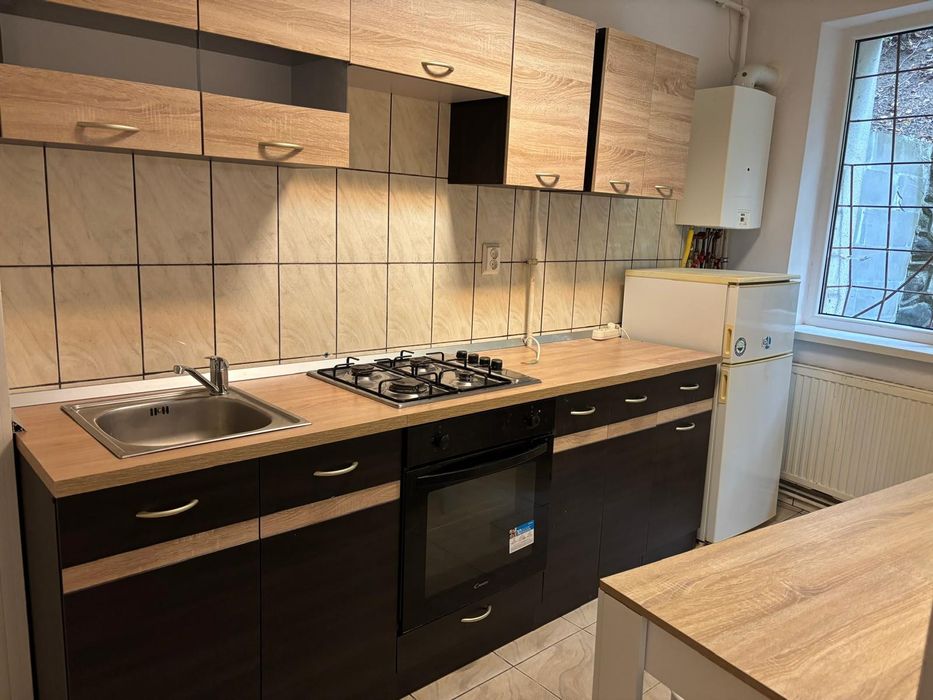 Apartament central, spațios 3 camere, central, zona 0
