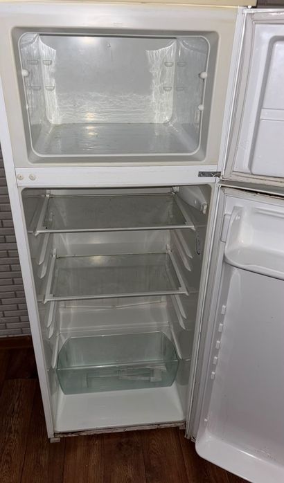 Холодильник электролюкс