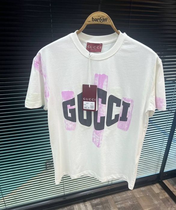 Tricouri dama si barbati