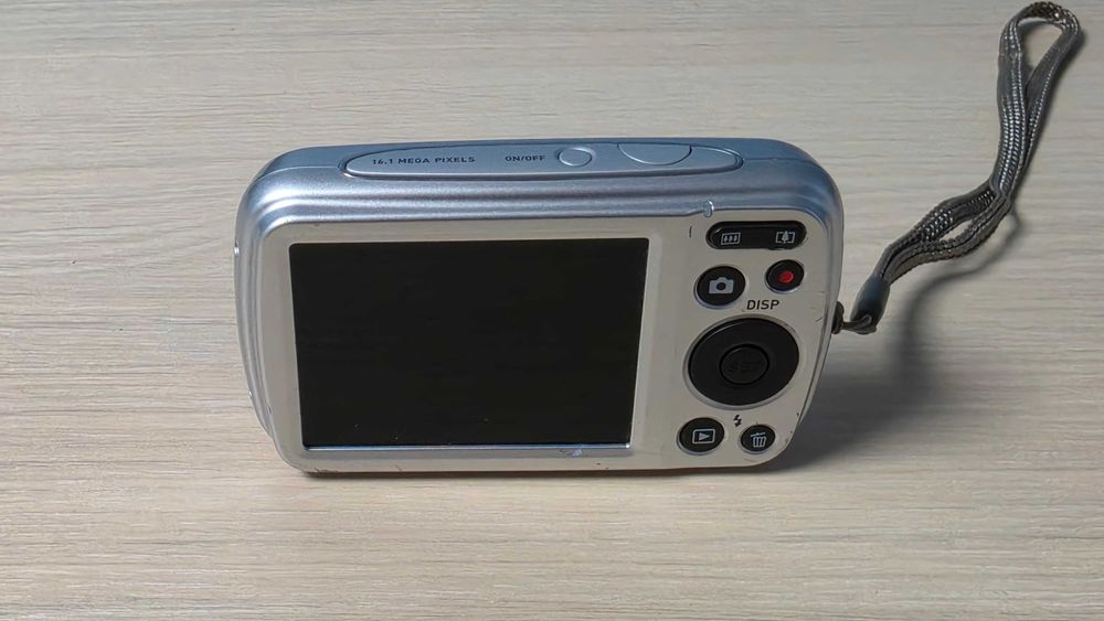 Aparat Foto Compact Casio Exilim EX-N50 – Argintiu, 16.1 MP