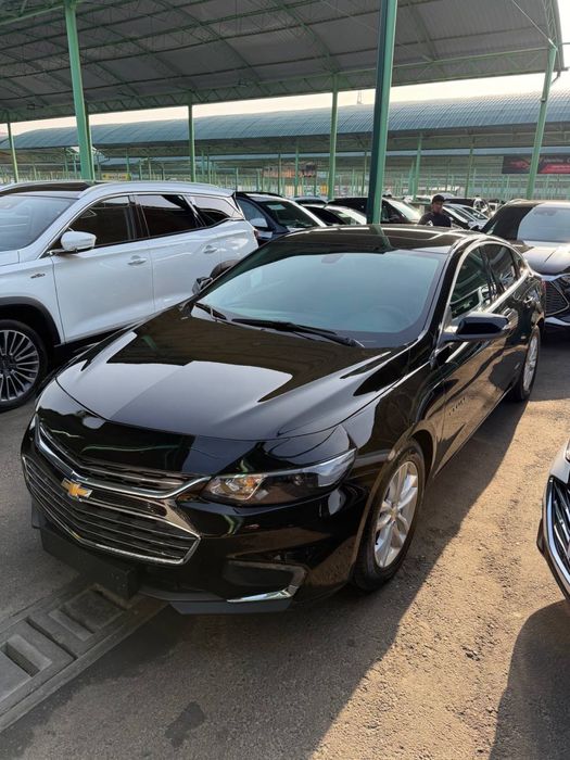 Malibu 2.4 2018-yil qora rang