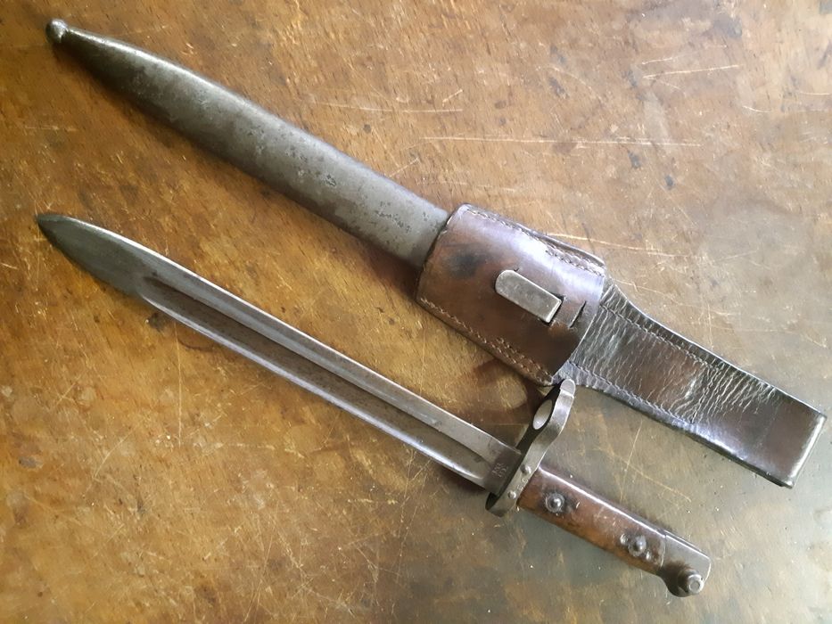 Продавам щик за М95