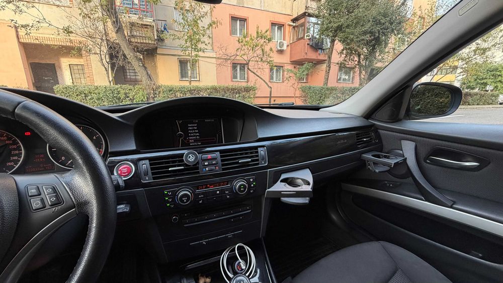 BMW E90 320d LCI 2010