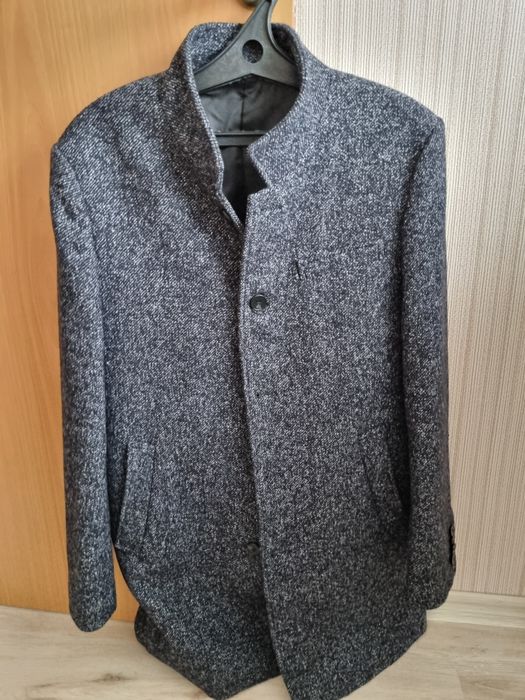 Продам пальто драповое срочно