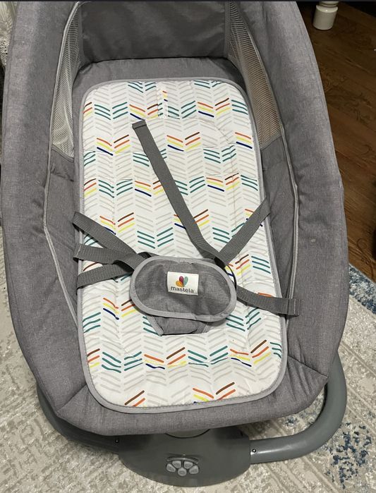 Шезлонг для новорожденных