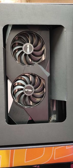 Видео карта ASUS RADEON RX 6750 XT с гаранция