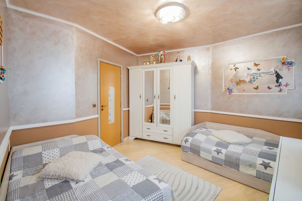 Стилно обзаведен апартамент с две спални в кв. Симеоново