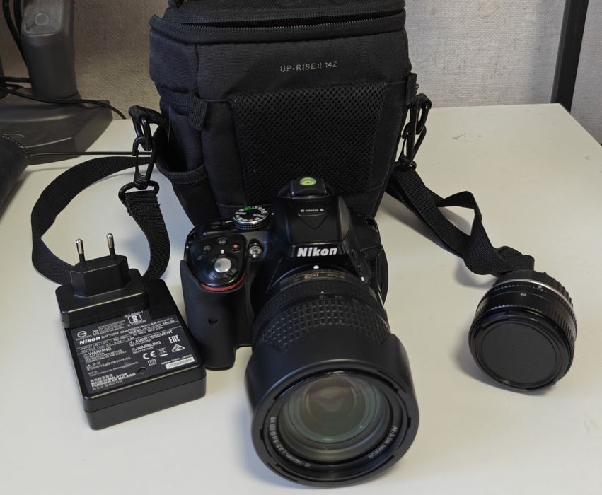 фотоаппарат Nikon D5300 с двумя объективами
(с объективами 17-55mm f/2