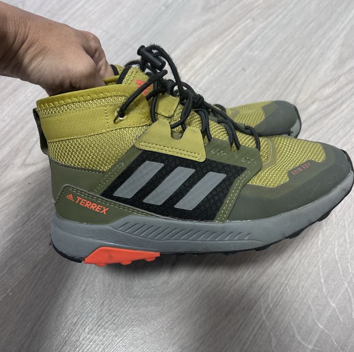 Обувки, маратонки, боти Adidas Terrex