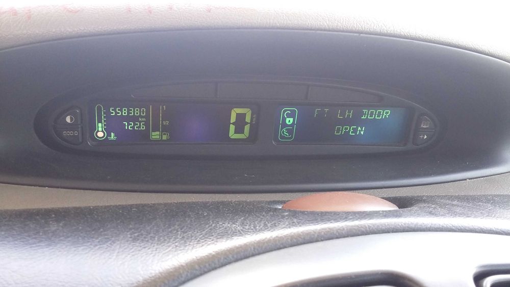 Продавам Citroen Xsara Picaso Ситроен Ксара Пикасо 2.0 HDI на -части