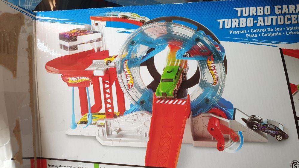 Hot whels писти няколко