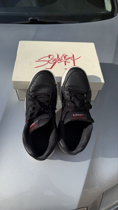 Продам оригинальные кроссовки Jordan stadium 90