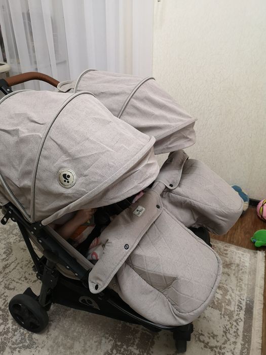 Коляска для двойни