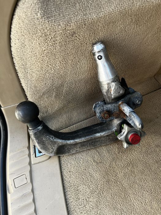 Теглич за е61 комплект