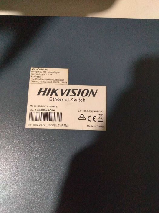 POE Коммутатор Hikvision DS-3E131OP-E