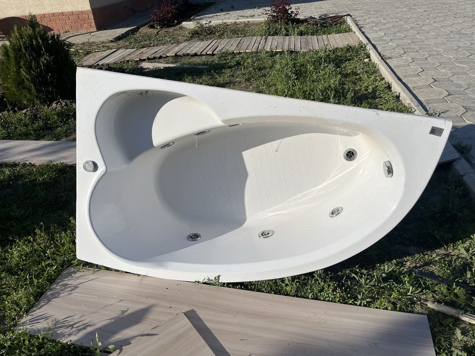 Ванна продаю 30000 тенге