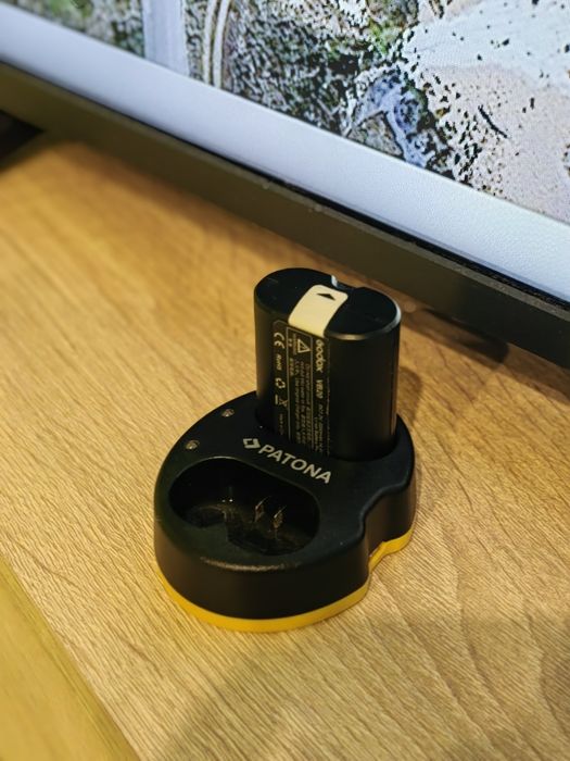 Godox vb20 батерия и patona зарядно
