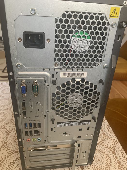 Настолен/Офис компютър Lenovo ThinkCentre