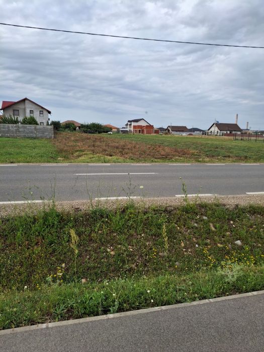 Vand teren 2000mp Str Arinului Santandrei