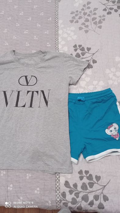 Вещи в хорошем состоянии на 10-12 лет.Цена за одну вещь