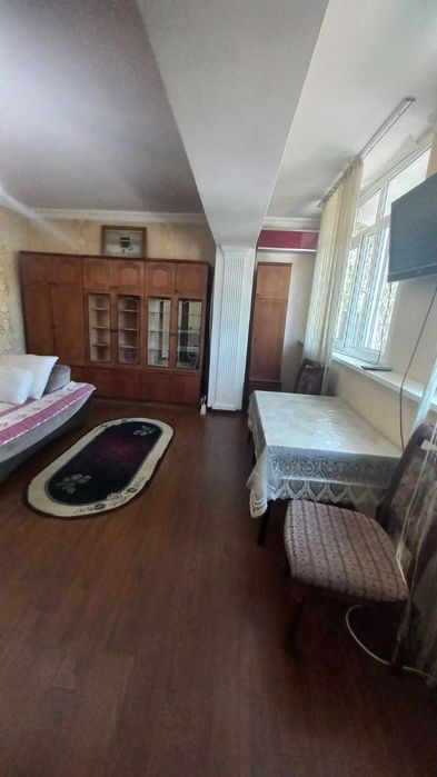 Аренда квартиры 3/2/5 Алмазарский район.  Метро Беруний