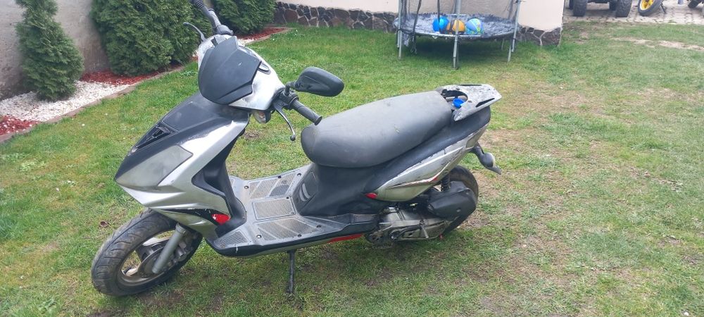 Vând Aprilia sr1 și cpi